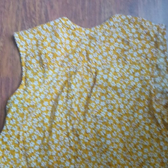 Old Navy Mustard Floral Blouse - Picture 3 of 7